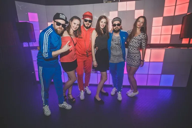Łobuzy w sypniewskim klubie Capitol (zdjęcia, wideo)