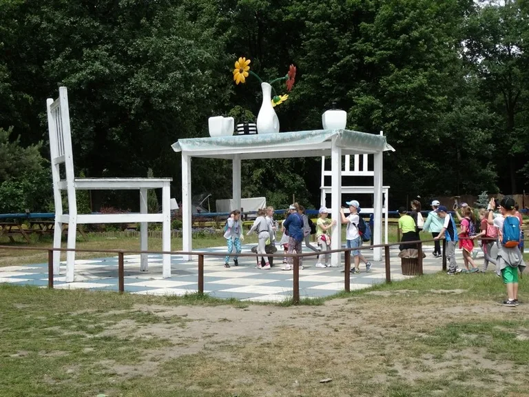 Wycieczka na "Farmę Iluzji" (zdjęcia)
