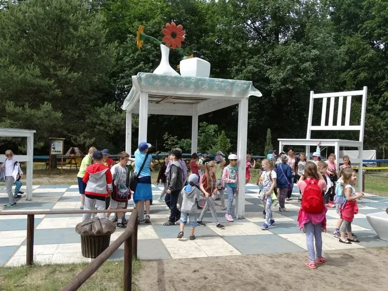 Wycieczka na "Farmę Iluzji" (zdjęcia)