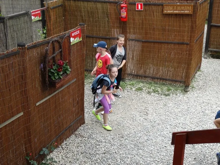 Wycieczka na "Farmę Iluzji" (zdjęcia)