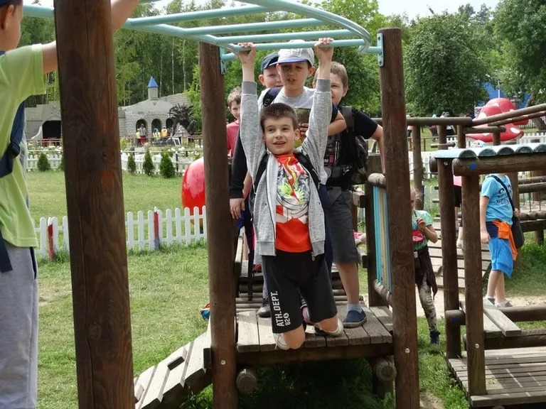 Wycieczka na "Farmę Iluzji" (zdjęcia)