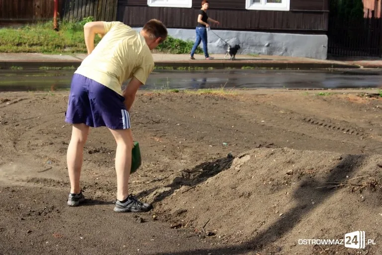 Ruszyły prace nad "Skwerkiem obfitości" (zdjęcia)