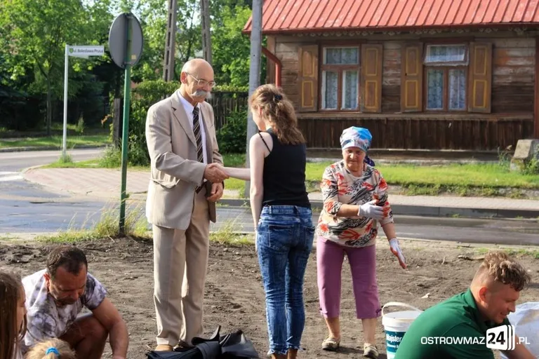 Ruszyły prace nad "Skwerkiem obfitości" (zdjęcia)