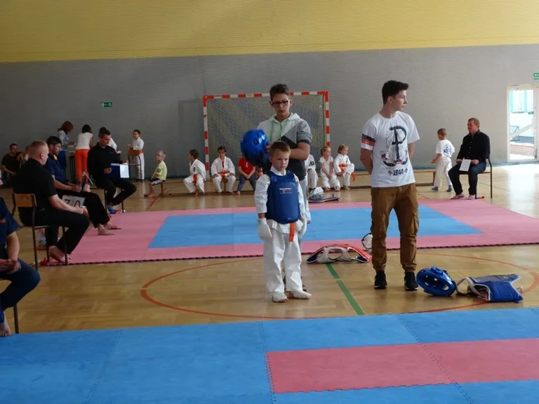 Udany start brokowskich karateków (zdjęcia)