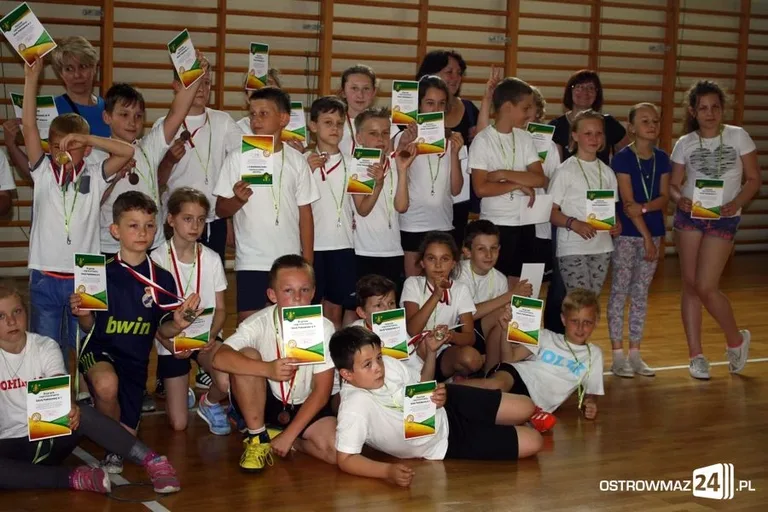 Uczniowie SP nr 2 najlepsi w dwa ognie (zdjęcia)