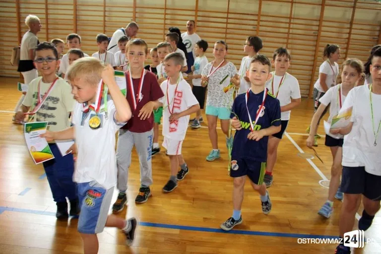 Uczniowie SP nr 2 najlepsi w dwa ognie (zdjęcia)