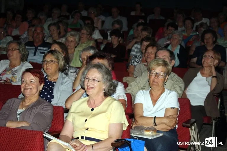Spektakl ostrowskich studentów (zdjęcia, wideo)