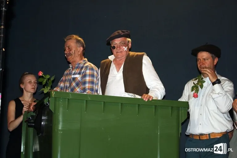 Spektakl ostrowskich studentów (zdjęcia, wideo)