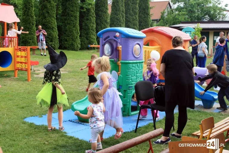 "Kot w butach" w ostrowskim przedszkolu (zdjęcia, wideo)