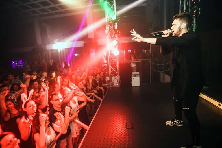 Defis w klubie Capitol (zdjęcia)