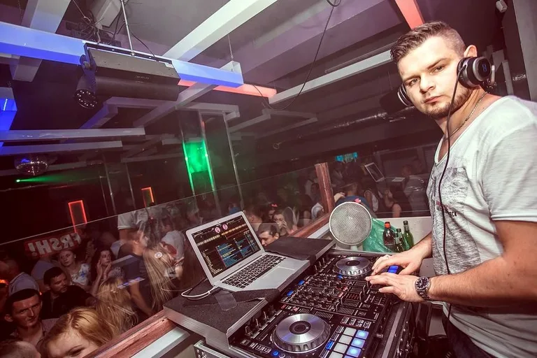 Defis w klubie Capitol (zdjęcia)