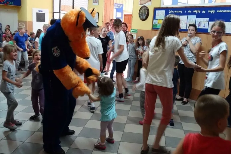 Dzień Dziecka z ostrowską policją (zdjęcia)