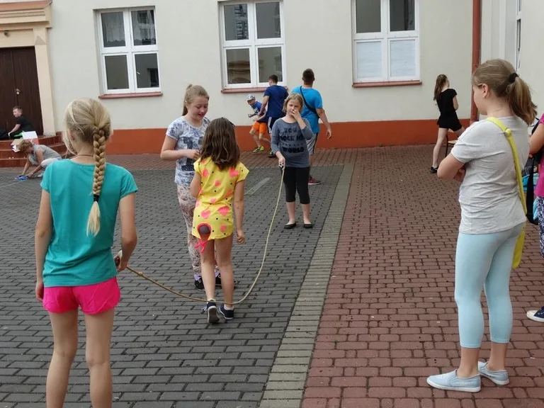 Gry i zabawy naszych rodziców (zdjęcia)