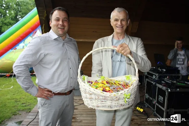 Deszczowy Dzień Dziecka w Ostrowi (zdjęcia)