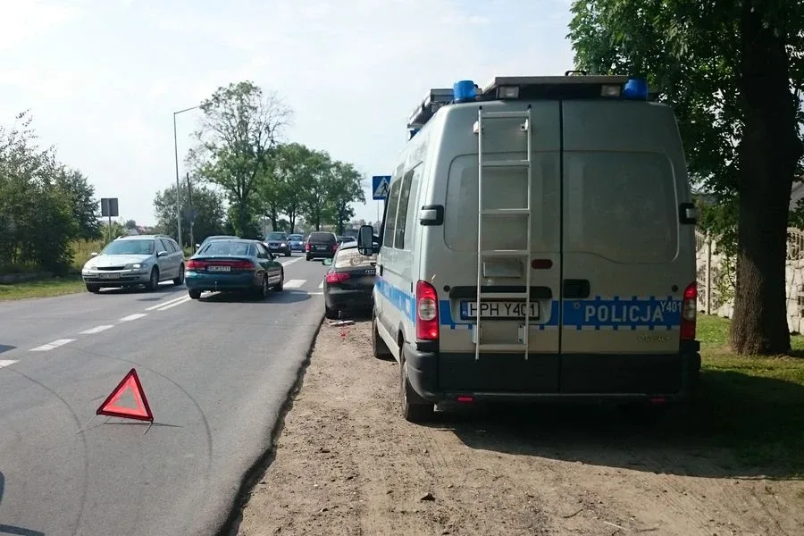 Stłuczka z udziałem ostrowianina (zdjęcia)