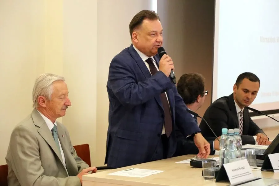 Podpisano umowy na dofinansowanie dróg (zdjęcia)