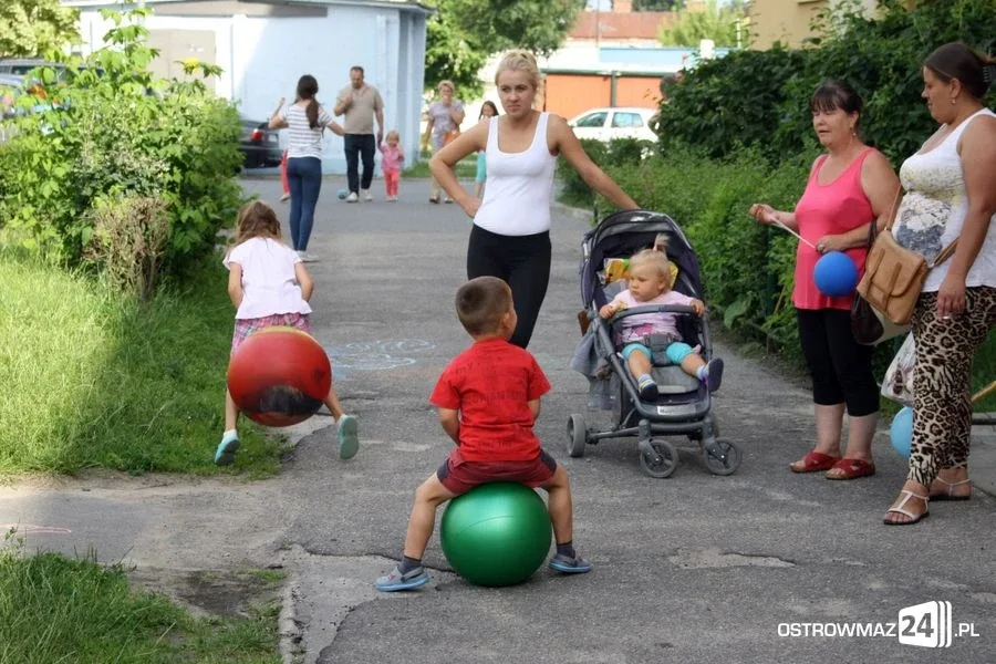 Wakacyjne podwórko rozpoczęło lato w MDK (zdjęcia)