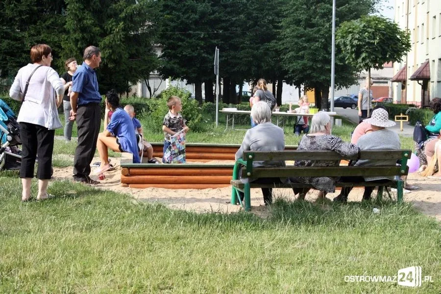Wakacyjne podwórko rozpoczęło lato w MDK (zdjęcia)