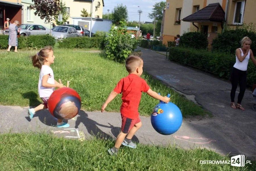 Wakacyjne podwórko rozpoczęło lato w MDK (zdjęcia)