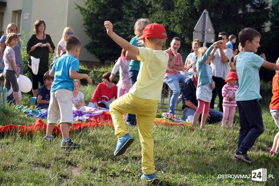 Wakacyjne podwórko rozpoczęło lato w MDK (zdjęcia)