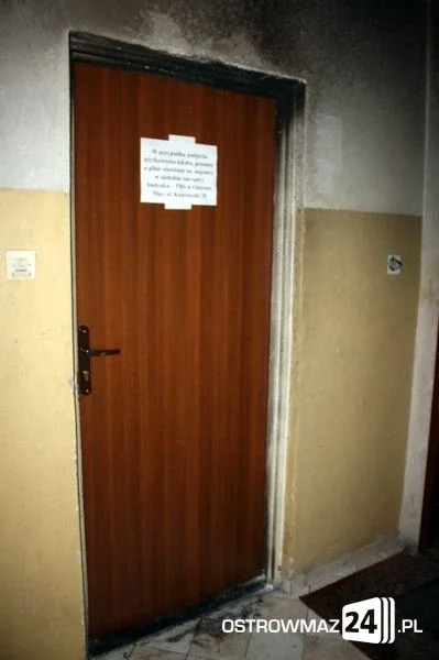 Podpalono mieszkanie pedofila (zdjęcia)