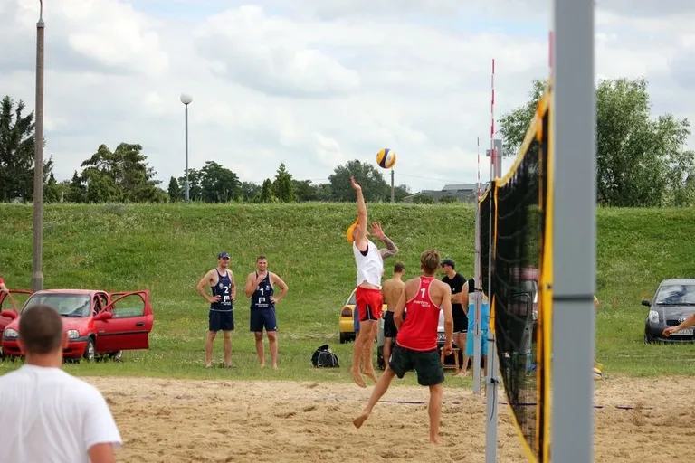Turniej plażowej piłki siatkowej za nami (zdjęcia)