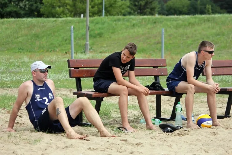 Turniej plażowej piłki siatkowej za nami (zdjęcia)