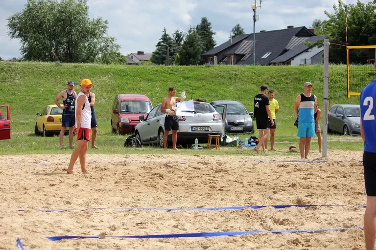 Turniej plażowej piłki siatkowej za nami (zdjęcia)