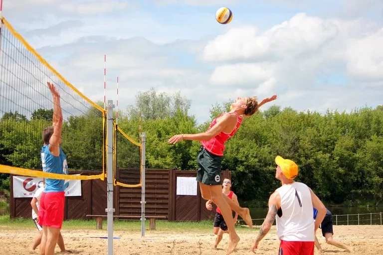 Turniej plażowej piłki siatkowej za nami (zdjęcia)