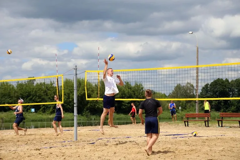 Turniej plażowej piłki siatkowej za nami (zdjęcia)