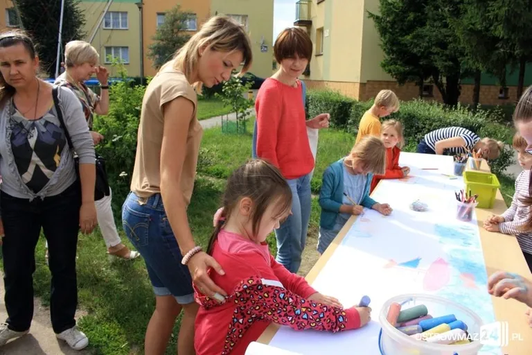 Wakacyjne podwórko rozpoczęło lato w MDK (zdjęcia)