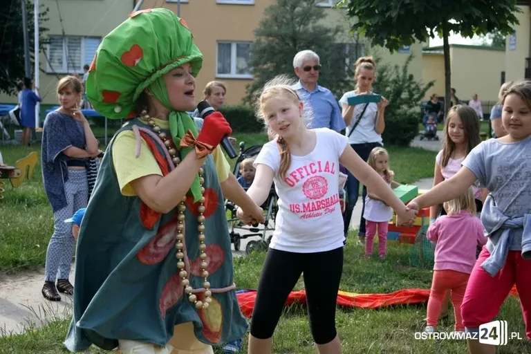 Wakacyjne podwórko rozpoczęło lato w MDK (zdjęcia)