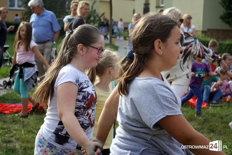 Wakacyjne podwórko rozpoczęło lato w MDK (zdjęcia)