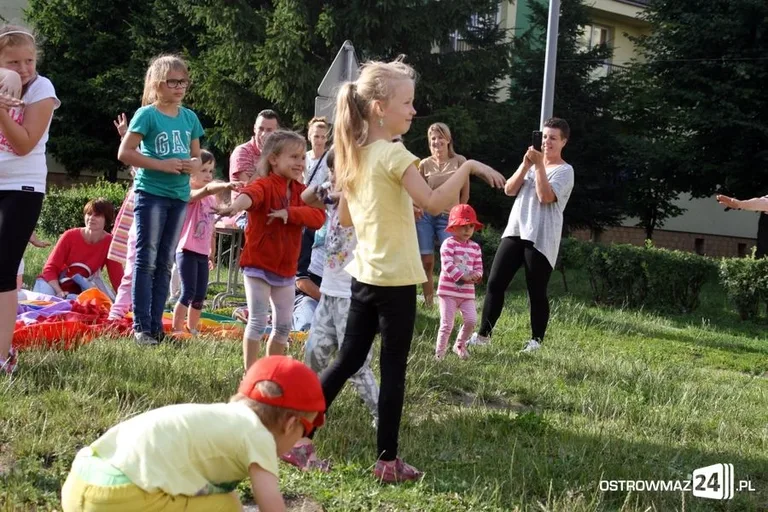 Wakacyjne podwórko rozpoczęło lato w MDK (zdjęcia)