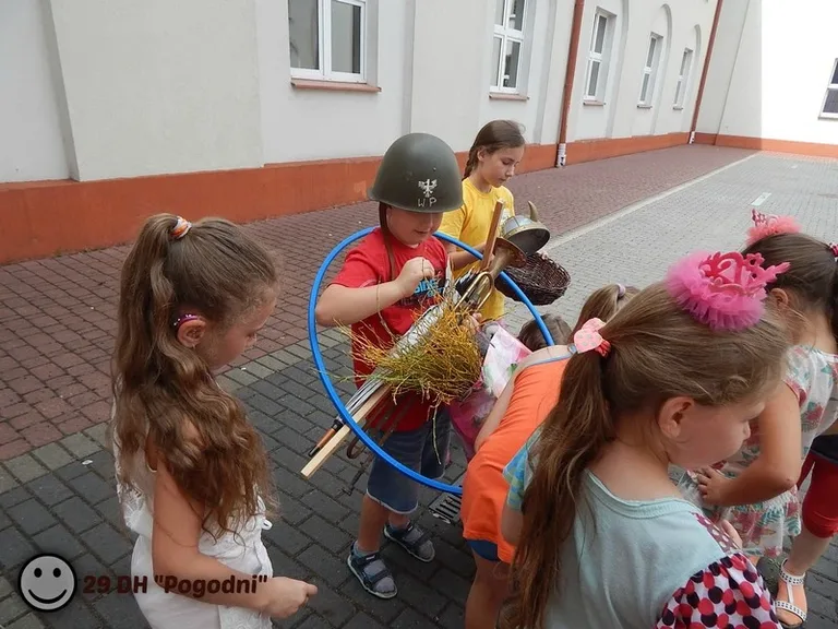Wakacje w szkole? Czemu nie! (zdjęcia)