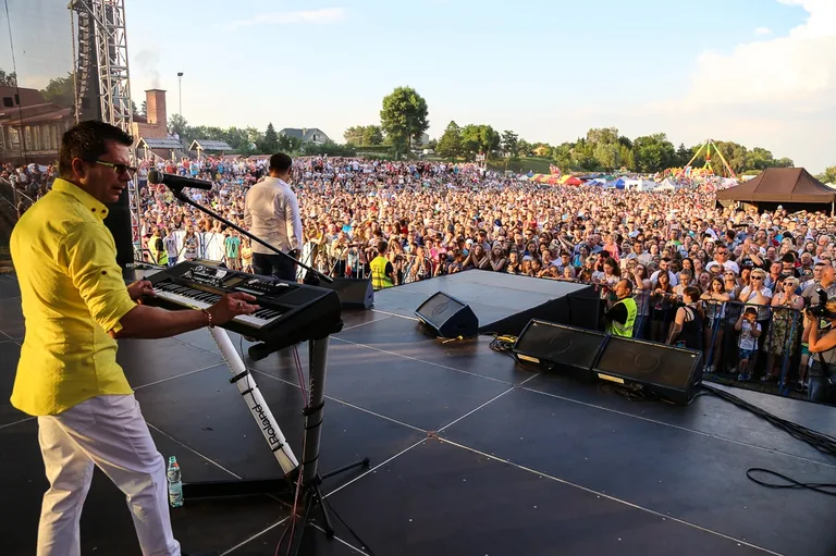 Koncert zespołu Akcent w Broku (zdjęcia, wideo)