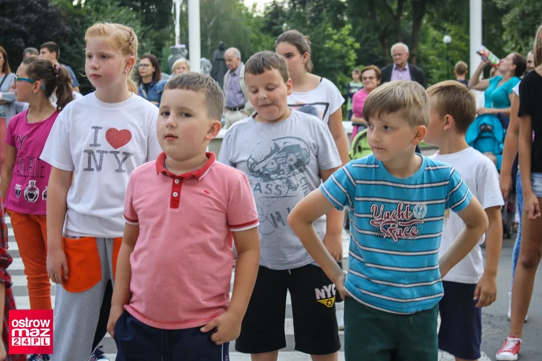 Tańczyli przed ratuszem (zdjęcia)