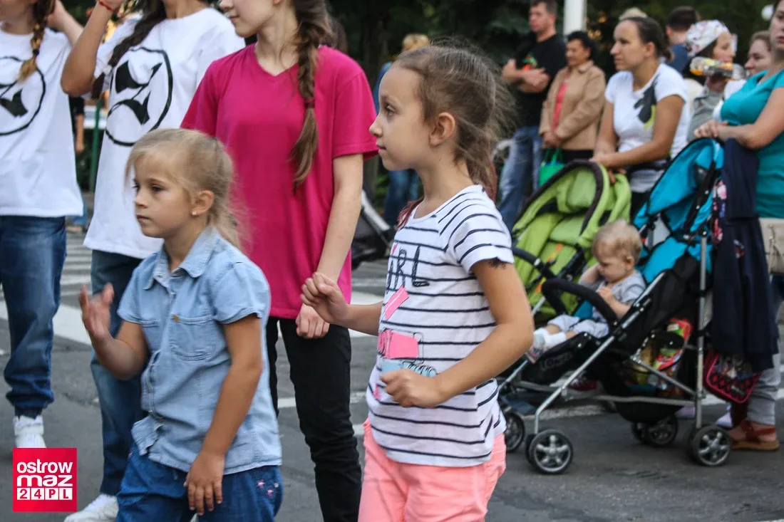 Tańczyli przed ratuszem (zdjęcia)