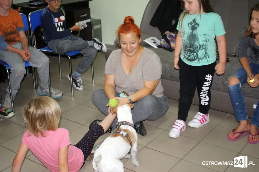 Dogoterapia w ostrowskiej świetlicy (zdjęcia)