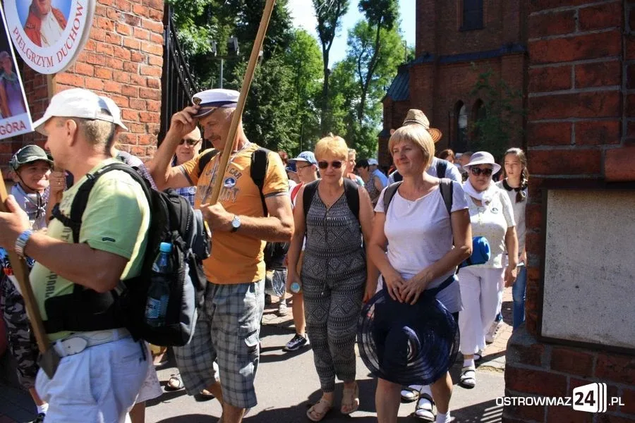 Pątnicy ruszyli na Jasną Górę (zdjęcia)