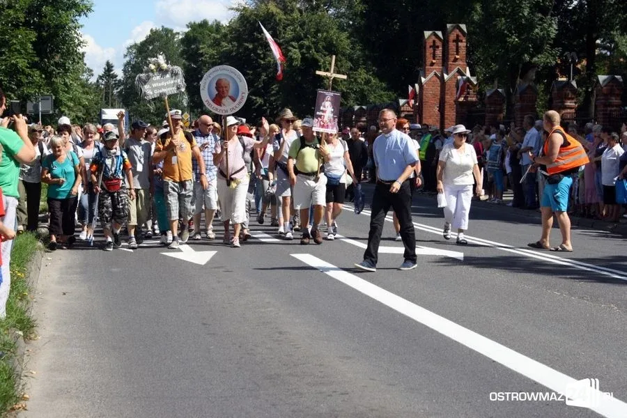 Pątnicy ruszyli na Jasną Górę (zdjęcia)