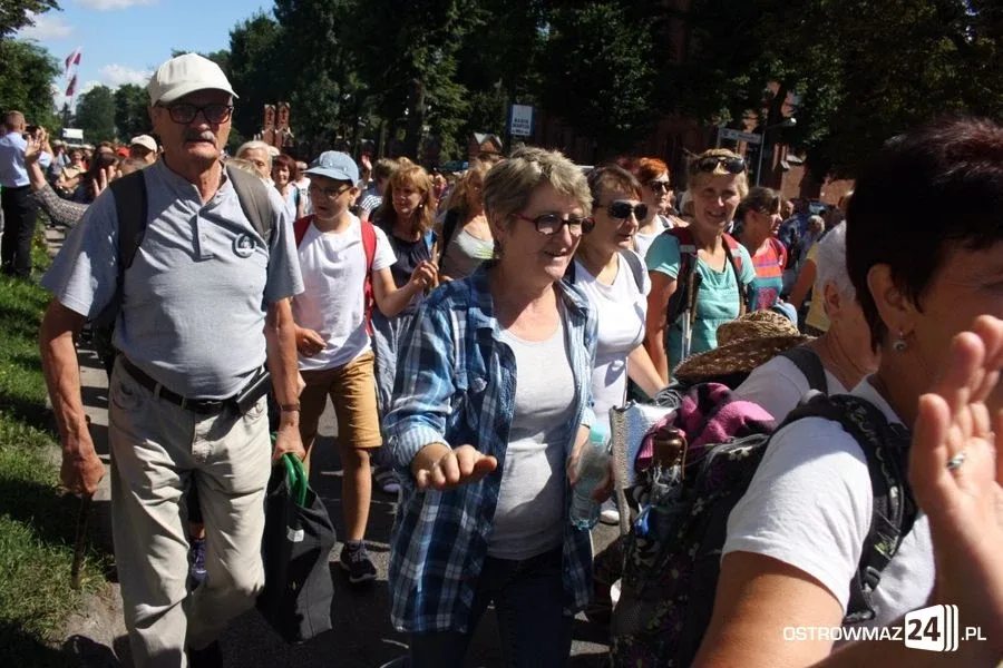 Pątnicy ruszyli na Jasną Górę (zdjęcia)