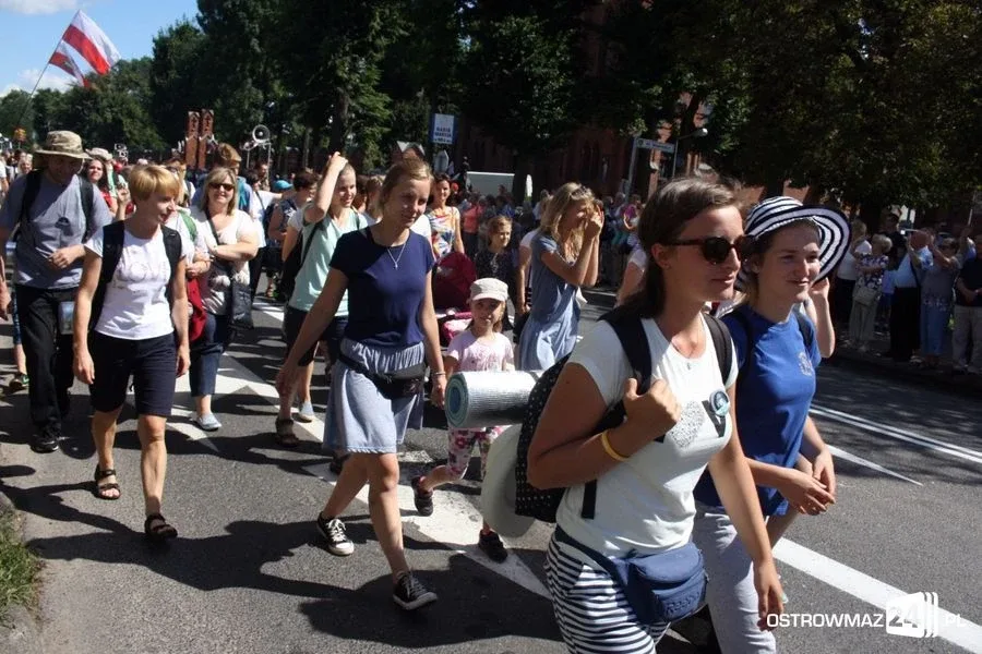 Pątnicy ruszyli na Jasną Górę (zdjęcia)