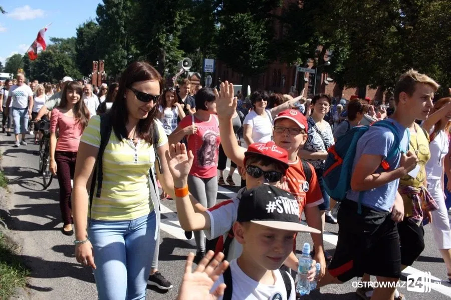 Pątnicy ruszyli na Jasną Górę (zdjęcia)