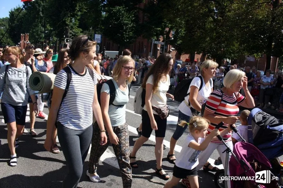 Pątnicy ruszyli na Jasną Górę (zdjęcia)