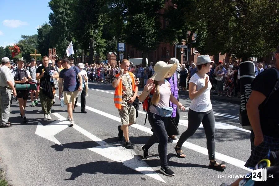 Pątnicy ruszyli na Jasną Górę (zdjęcia)