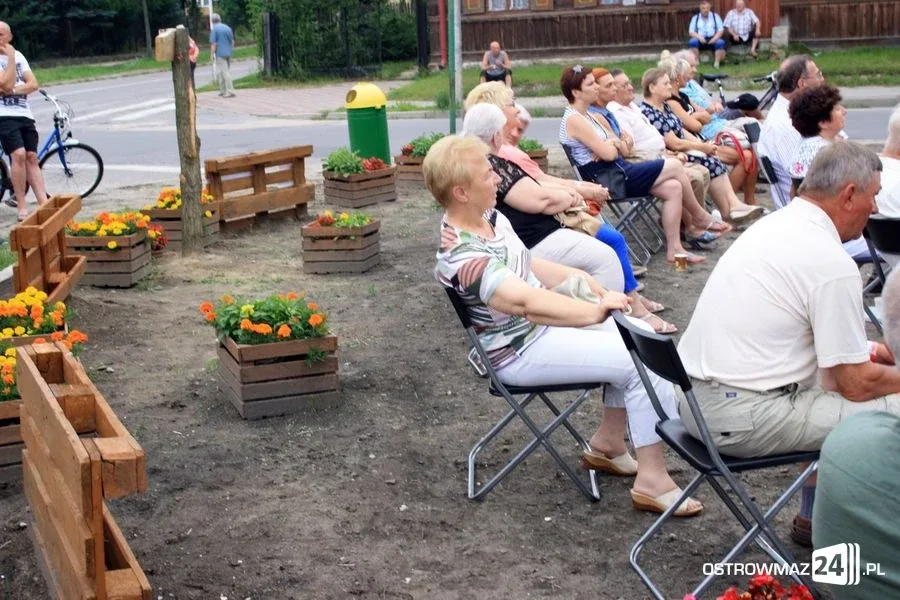 Wieczór z patriotyzmem na skwerku (zdjęcia)