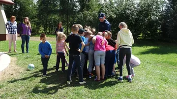 Funkcjonariusze spotkali się z dziećmi na półkoloniach (zdjęcia)