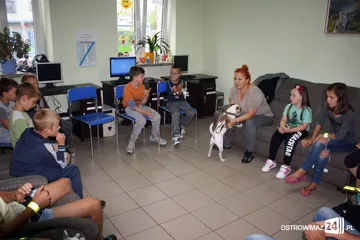 Dogoterapia w ostrowskiej świetlicy (zdjęcia)