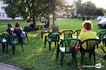 Poetyckie czytanie wierszy Waligórskiego (zdjęcia)